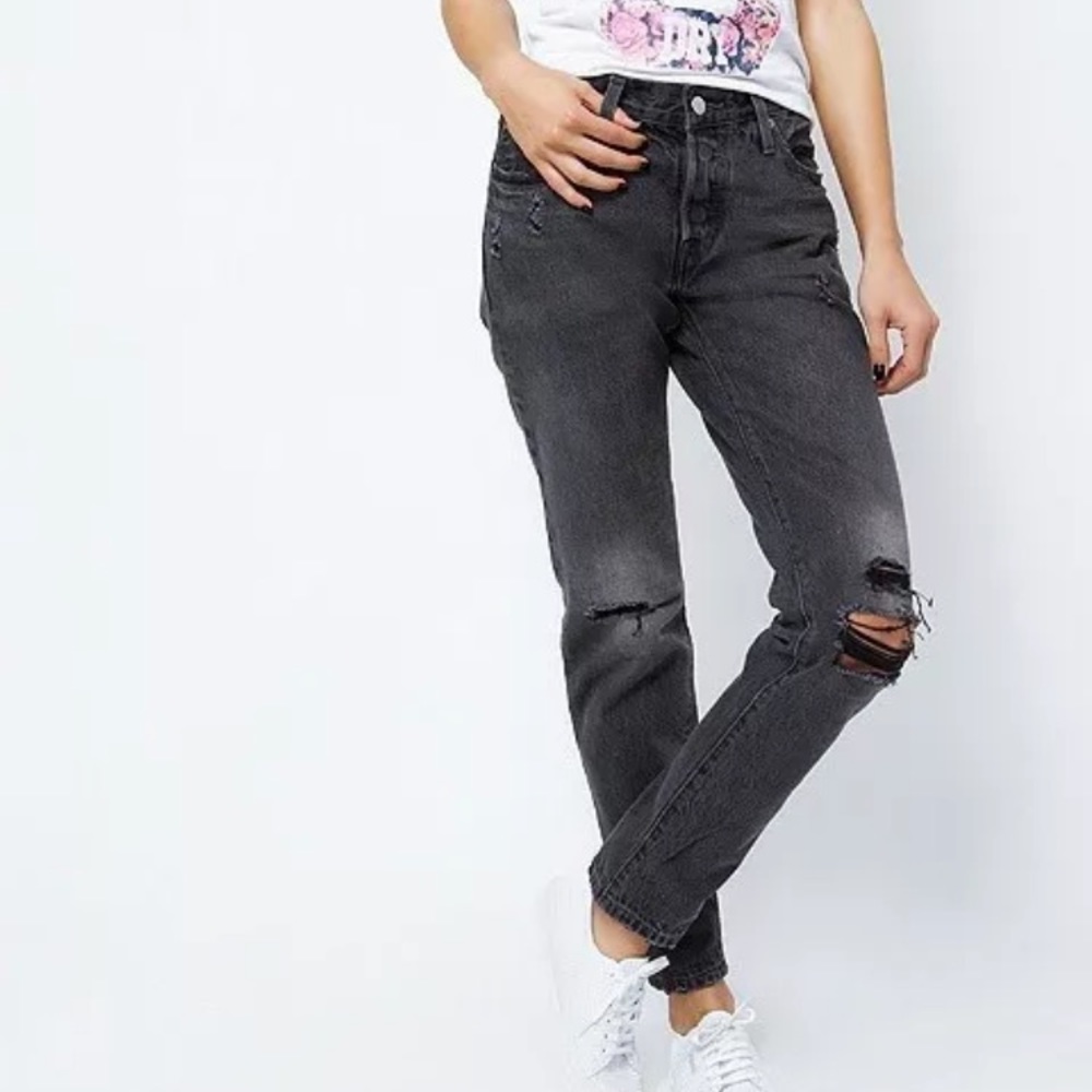 NWT levis 501 jeans 27